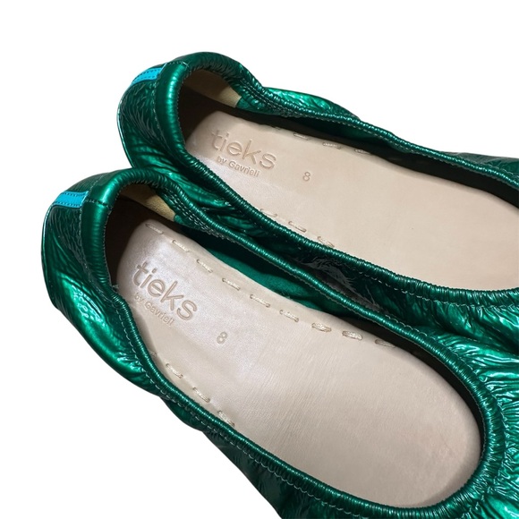 Tieks Emerald green mint condition size 8 - Picture 2 of 4
